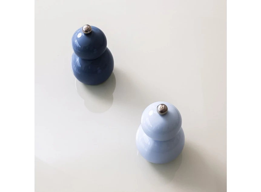 Betty peper/zoutmolen blauw h12cm set/2 sfeerfoto