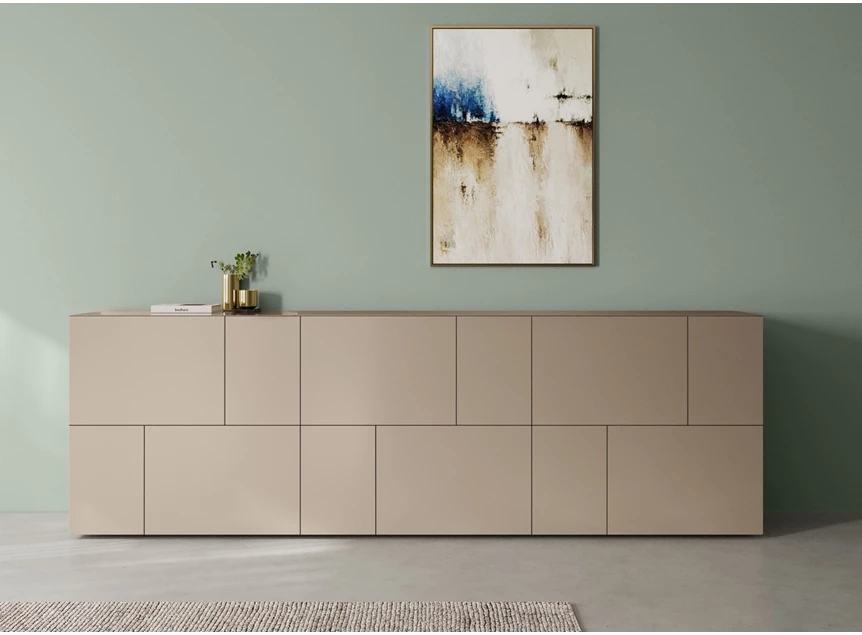 Sfeerfoto Dressoir Capri opstelling 810 matte lak sahara Coesel
