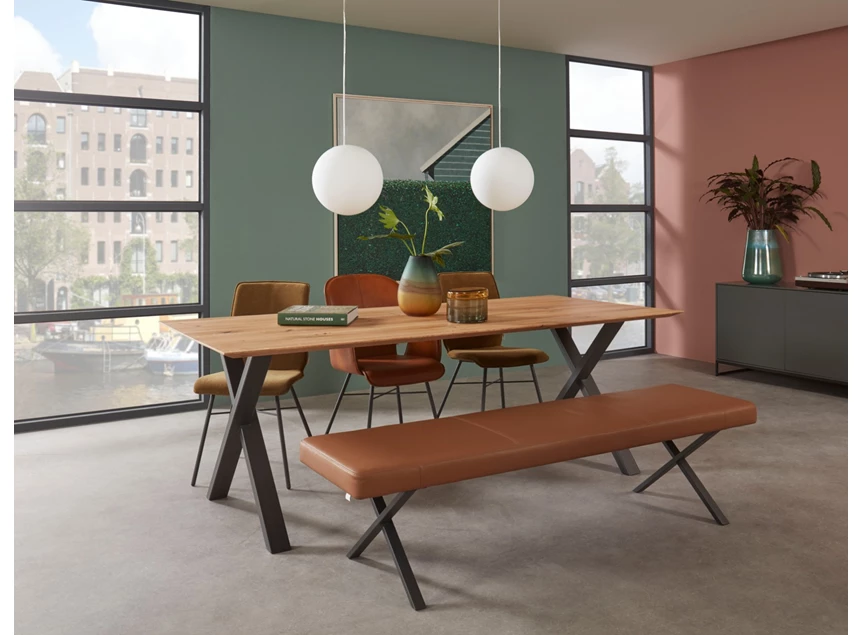 Sfeerfoto Eettafel Xam Table Talk massief eik Bert Plantagie