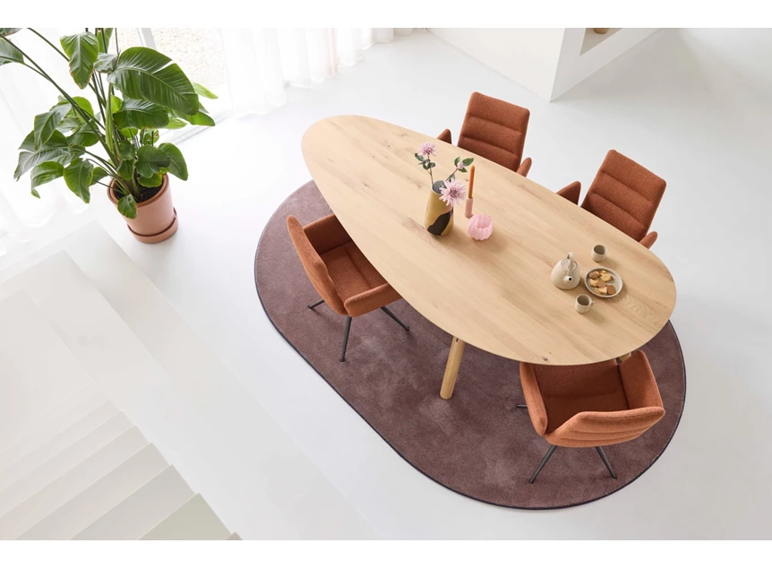 Bovenkant Eettafel Trinity driehoekig massief hout eik natuur Bert Plantagie