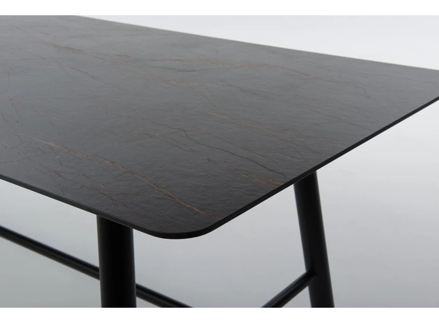 Bovenblad Eettafel Tane blad Dekton onderstel metaal Bert Plantagie