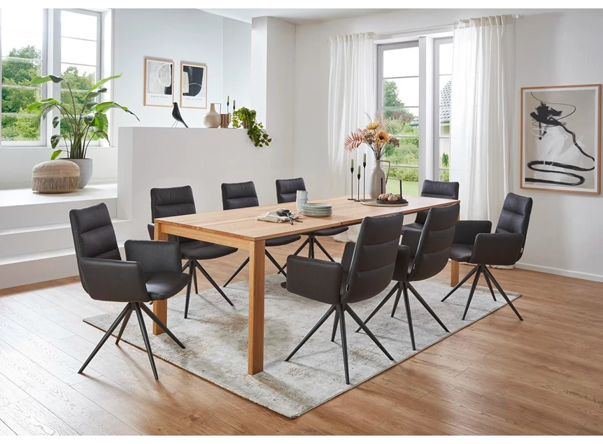 Sfeerfoto Verlengbare eettafel Silvan massief eiken olie noestig Bert Plantagie