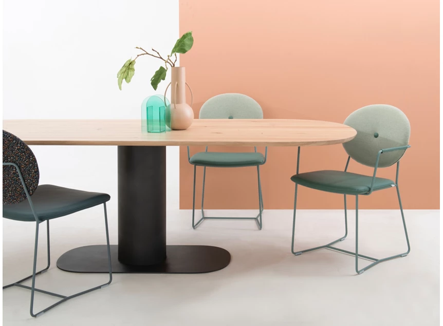 Eettafel Plat Ovaal Table Talk massief hout eik Bert Plantagie