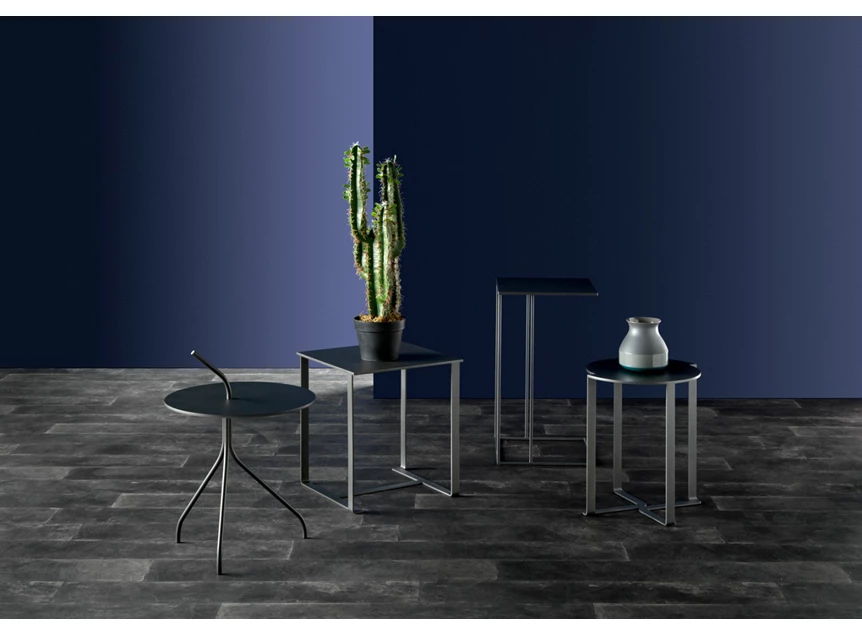 Collectie Bijzettafel Bonnie rond metaal zwart Bert Plantagie