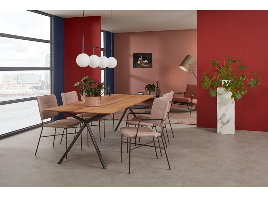 Sfeerfoto Eettafel Aiven rechthoekig massief eik naturel Bert Plantagie