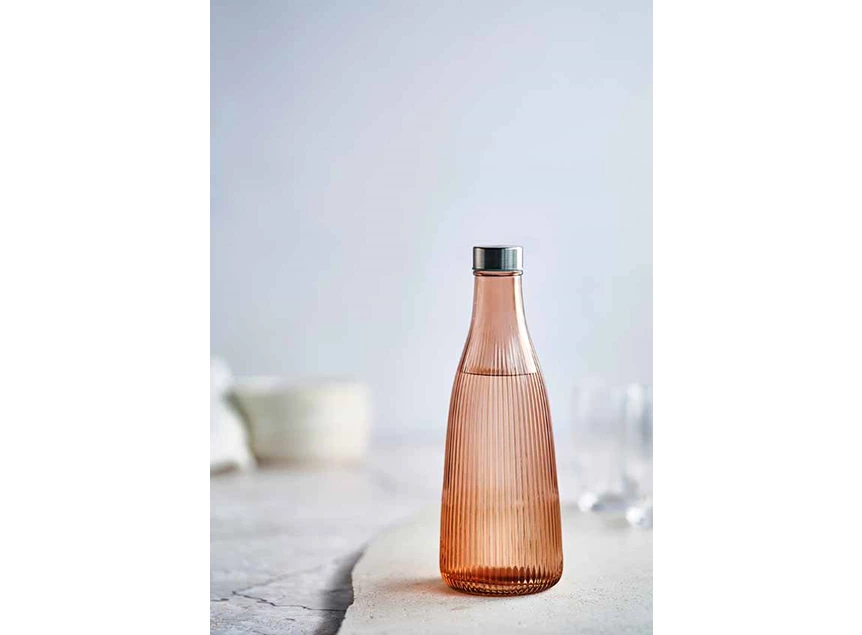 Arla fles 1l intenze bronze met deksel sfeerfoto
