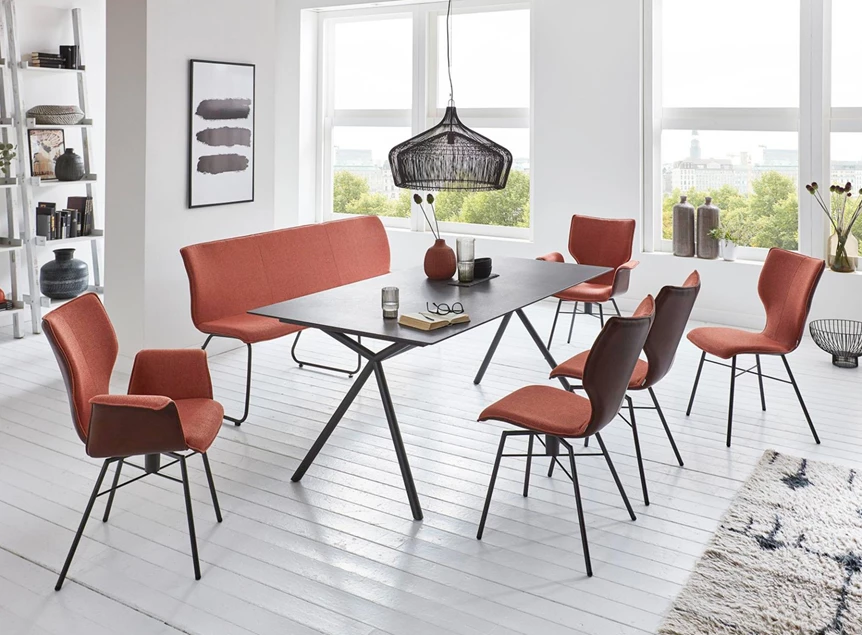 Sfeerfoto Eetkamerbank Tara 881A stof terracotta Bert Plantagie