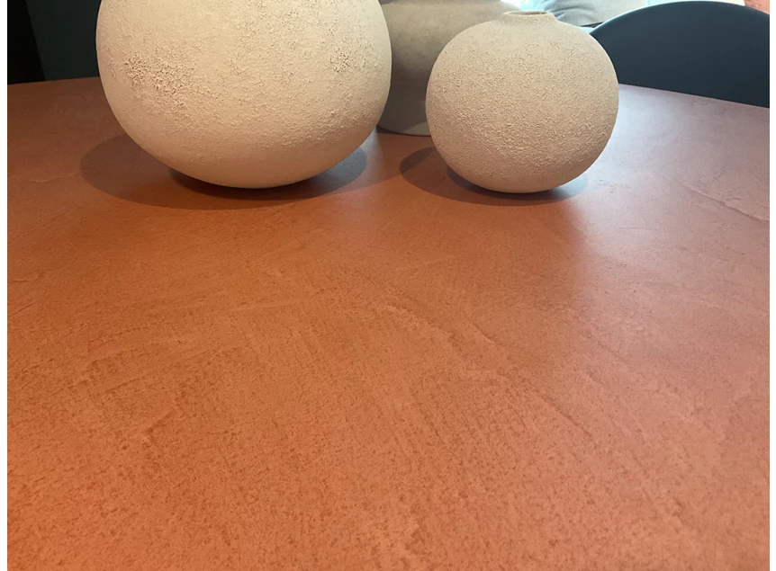 Detail Tafel Zuri mortex terracotta Muundo PR Living