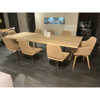 Tafel Japura en stoelen Lotus Mobitec