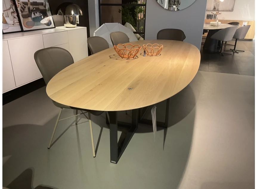 Front Tafel Eris superellips eik bianco oil Bert Plantagie