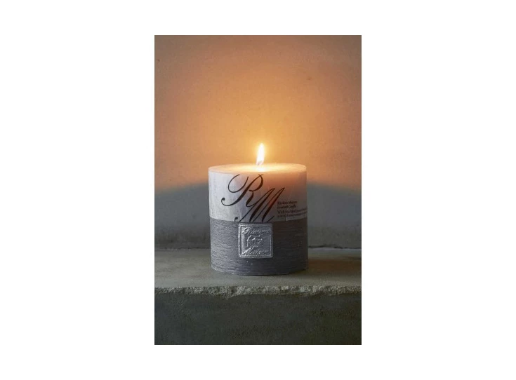 287480 Rivièra Maison RM Frosted Candle Ø9,5cm H9,5cm Dove