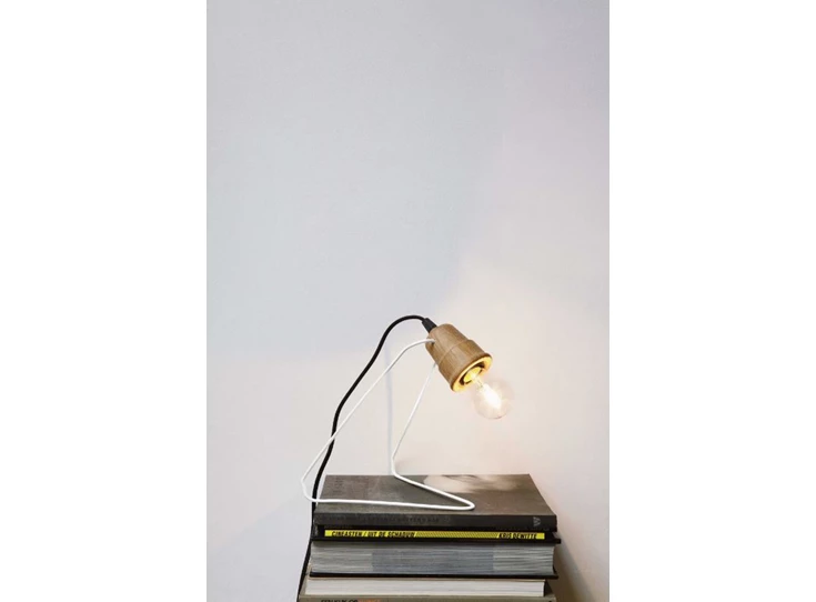 Oak Wattman Lamp White Ethnicraft - Toonzaalmodel sfeerbeeld