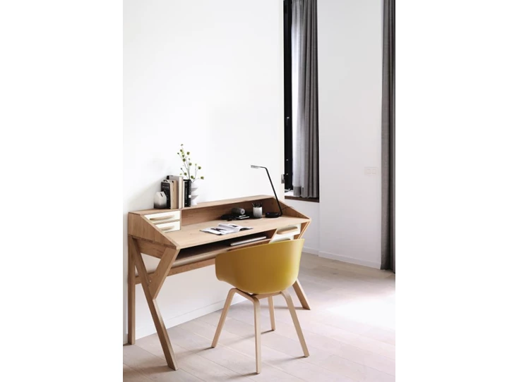 sfeerbeeld Oak Origami Desk Cream Ethnicraft 45056 sfeerbeeld.jpg