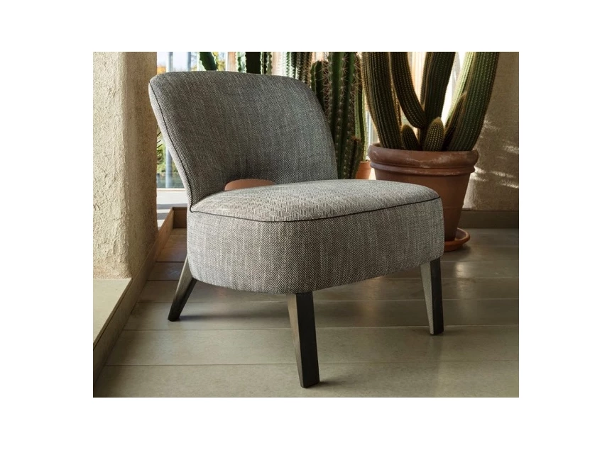 Sfeerfoto Bijzetzetel Moon stof Passe Partout