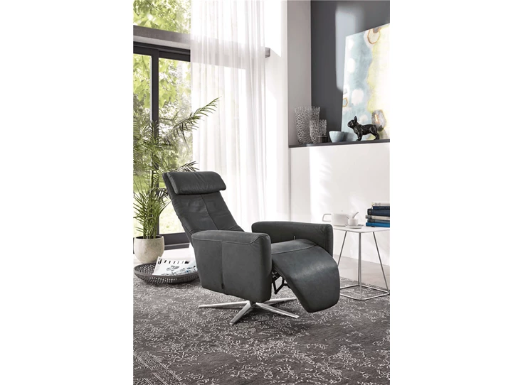 Relax MR 261 schuin voorkant sfeerbeeld.jpg