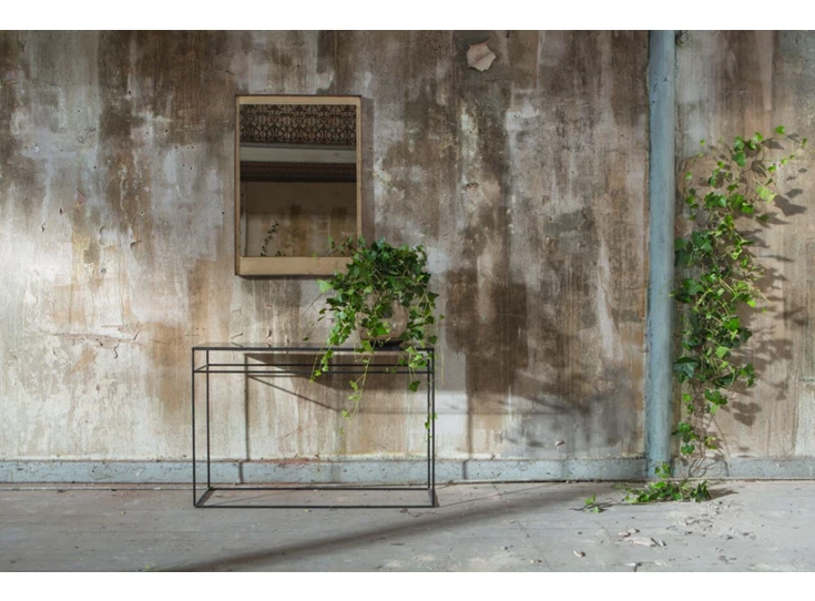 Gold Leaf Wall Mirror Ethnicraft - Toonzaalmodel sfeer