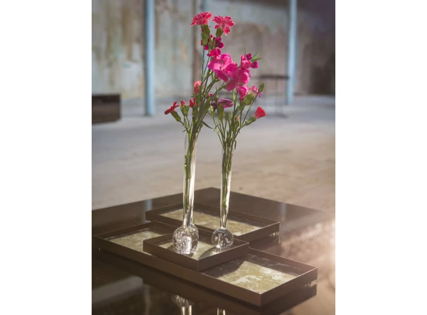 20385 Ethnicraft Fossil Organic Valet Tray 46x18x3cm Sfeer